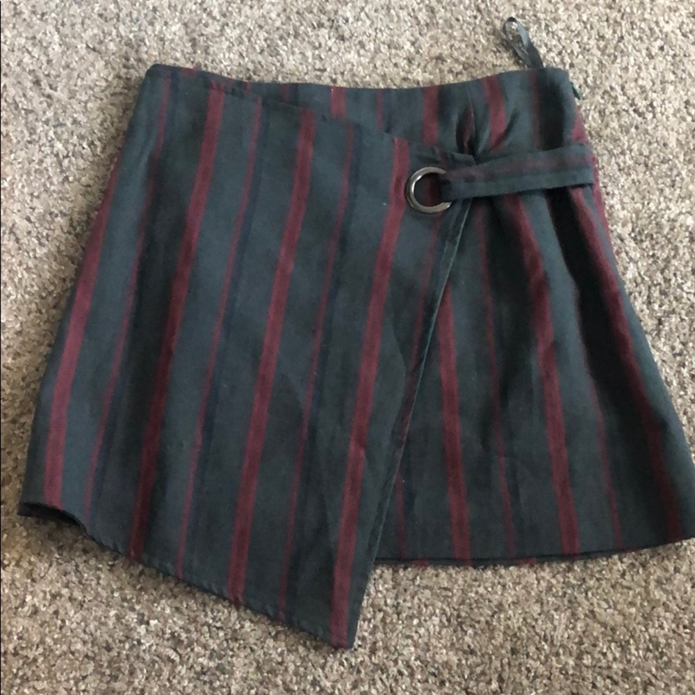 Asymmetrical skirt